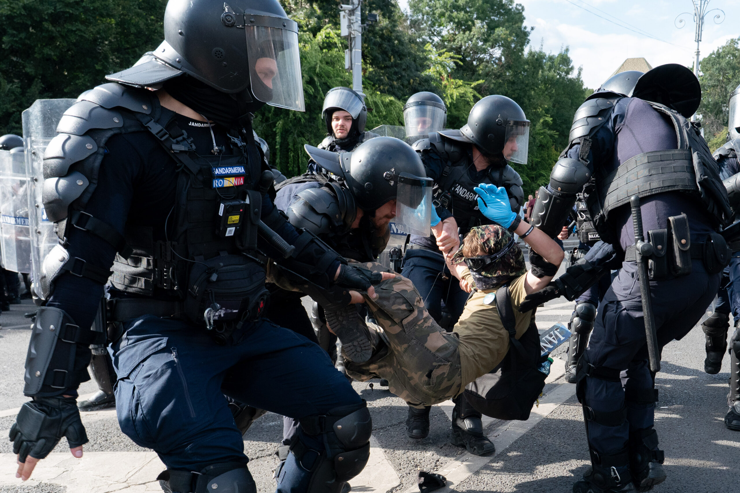 Protest de la Piața Victoriei: Manifestare a crescătorilor de animale care a degenerat în violențe