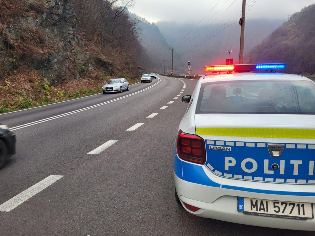Alertă de prăbușire de elicopter în Alba: Apelul la 112 s-a dovedit a fi o eroare