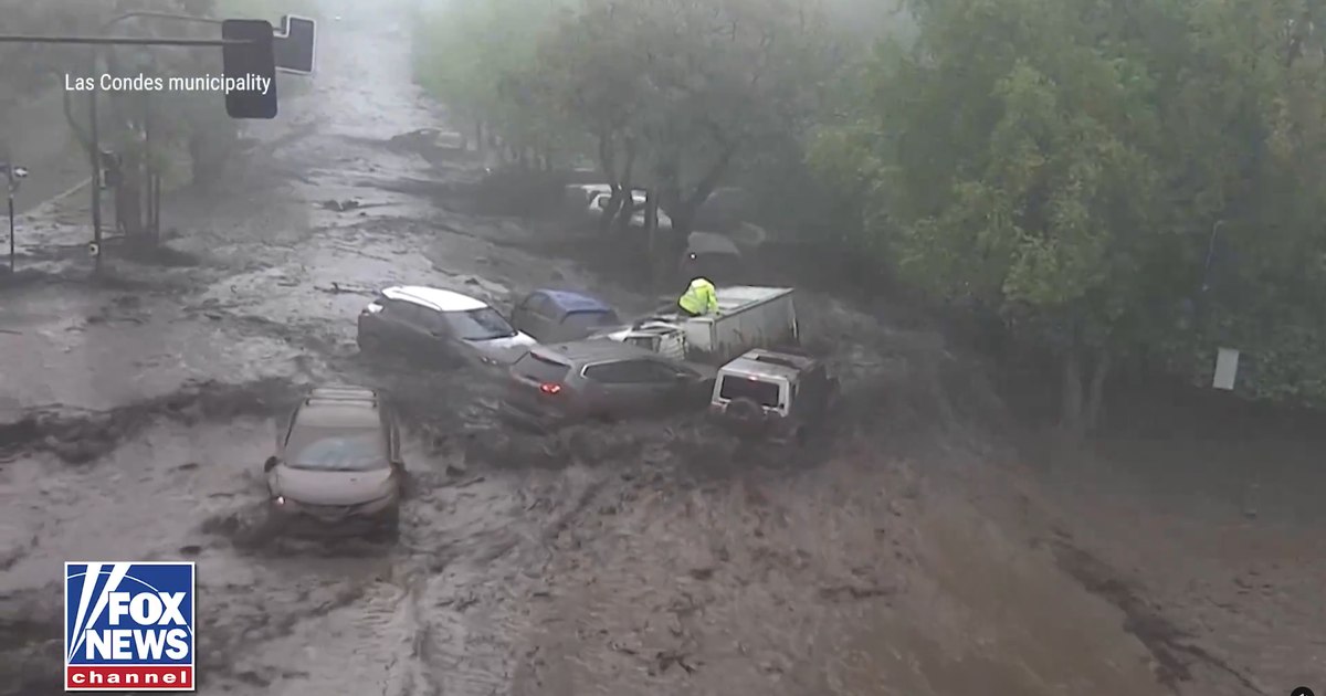 Inundații masive și alunecări de teren în Chile: peste 1.000 de persoane evacuate după ploi torențiale