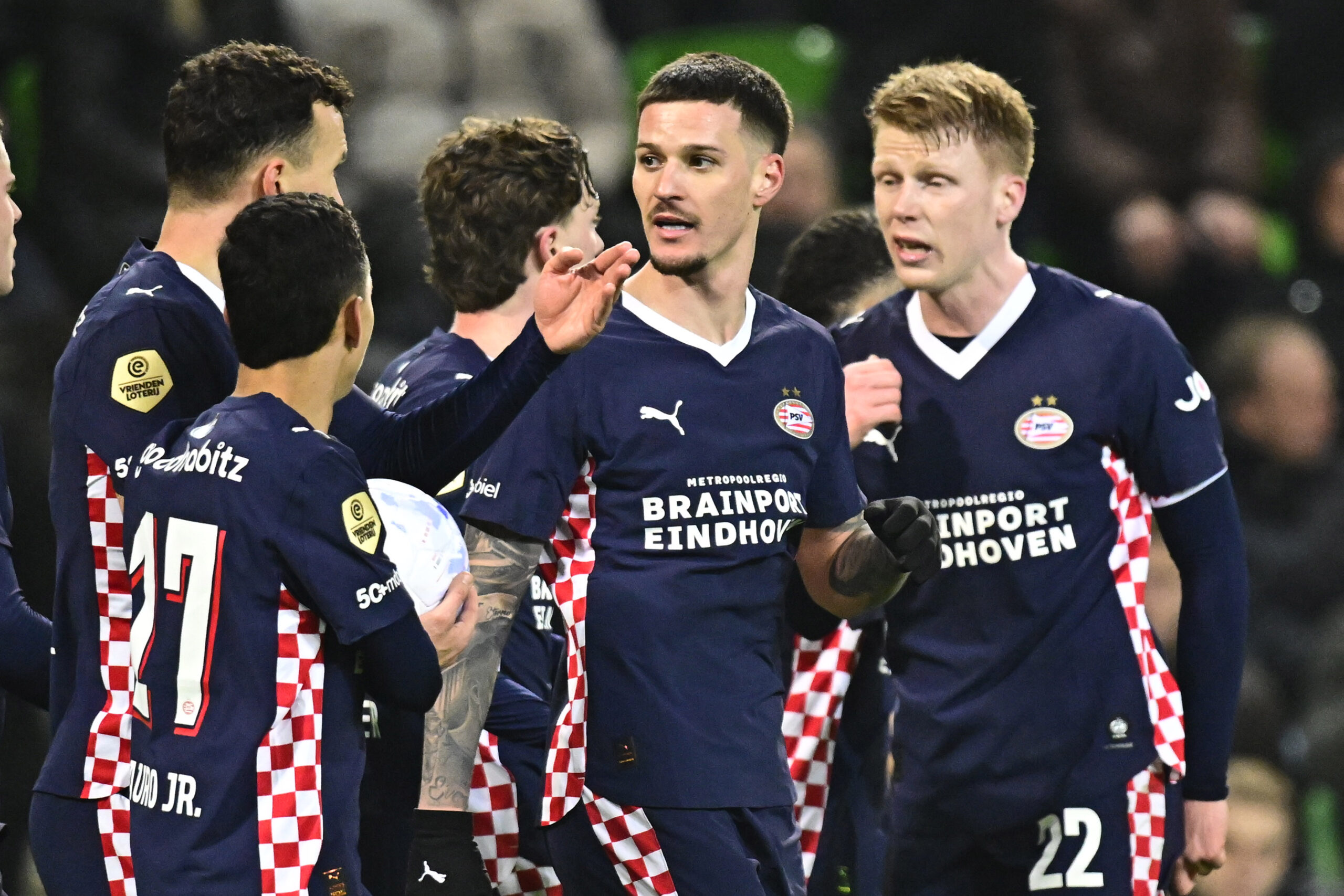 Dennis Man rămâne la PSV Eindhoven, în ciuda interesului din Italia