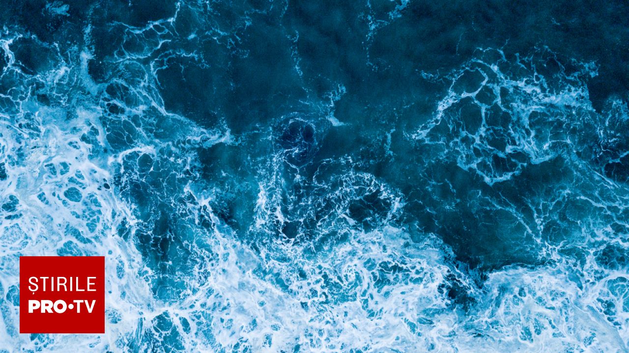 De ce vedem marea albastră? Explicația științifică din spatele culorii oceanelor
