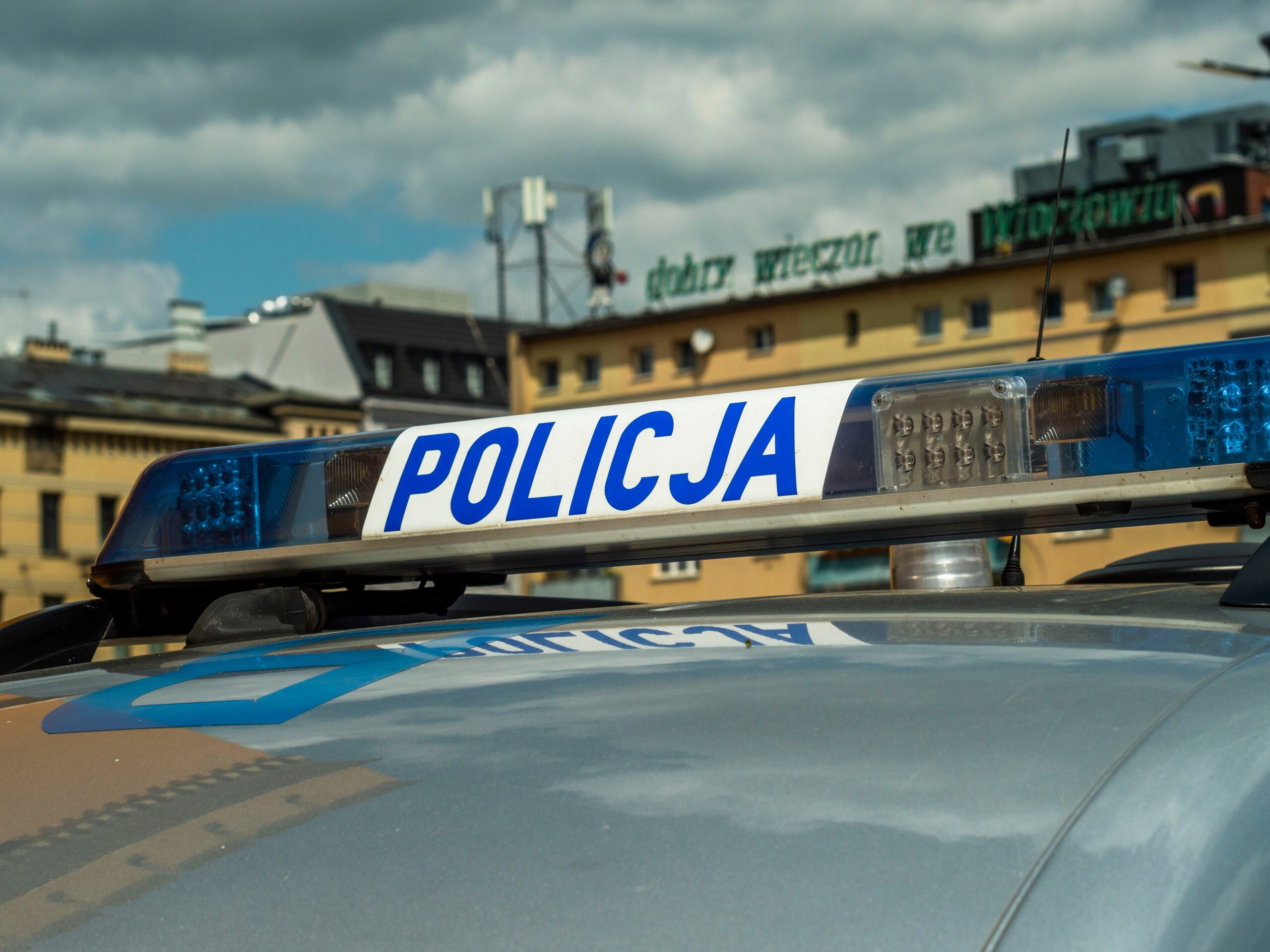 Al treilea atac cu cuțitul într-o școală din Polonia într-o săptămână: trei persoane rănite la Varșovia