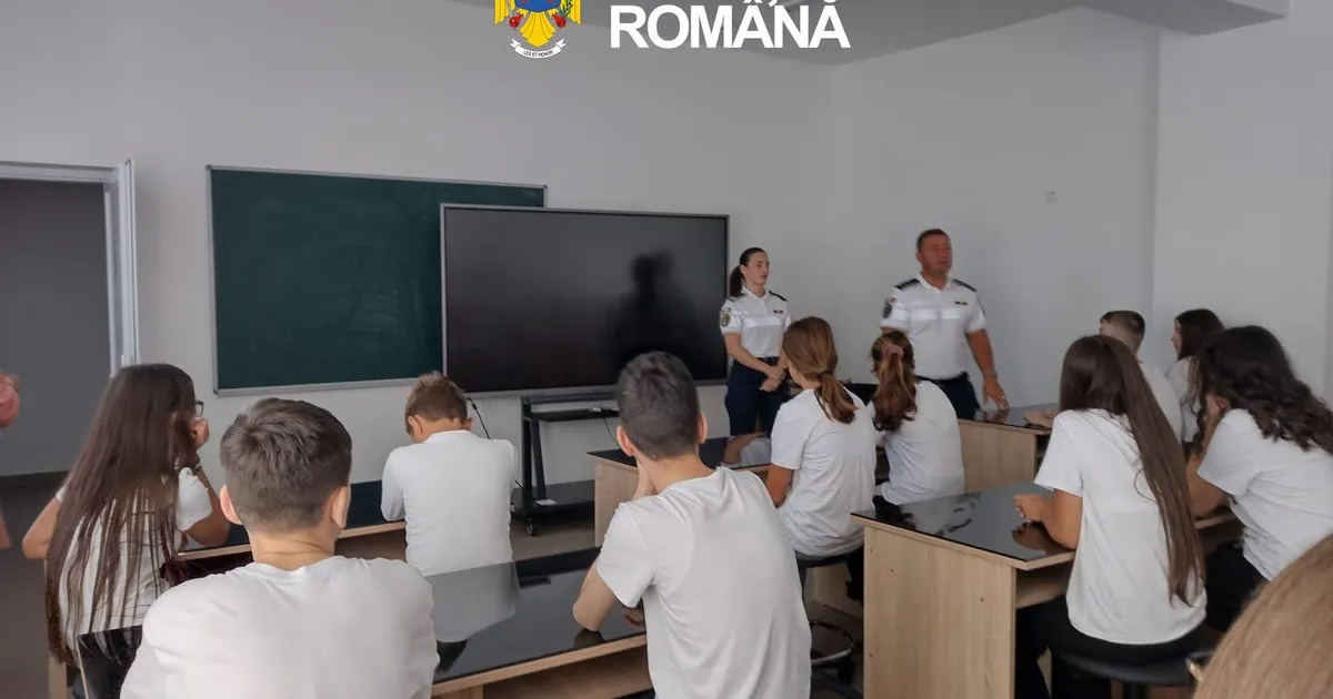 Poliția a intervenit la 25 de incidente în școli într-o singură săptămână. Au fost efectuate controale masive