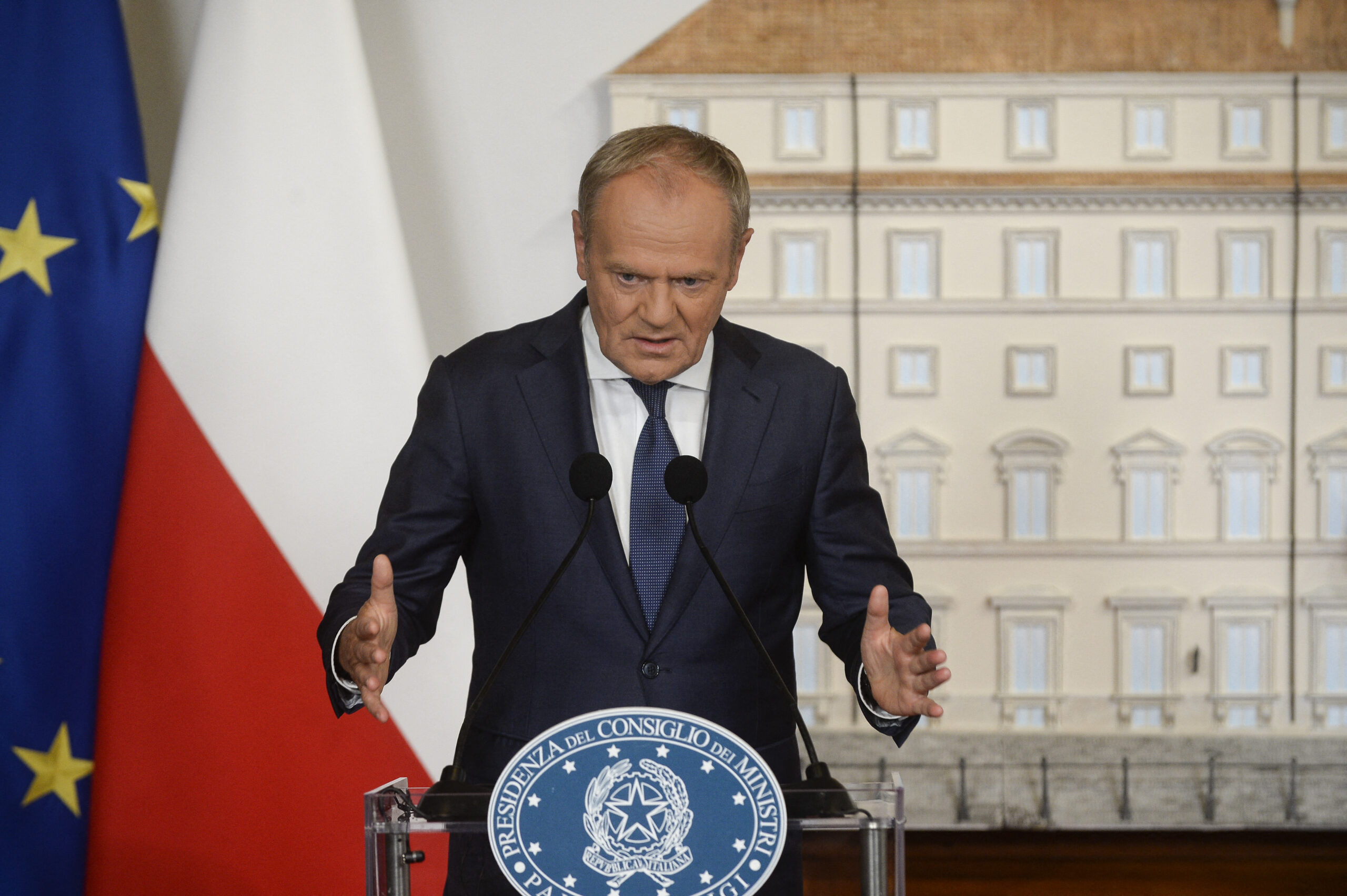Autoritățile din Polonia au arestat un bărbat suspectat că plănuia un atac asupra premierului Donald Tusk