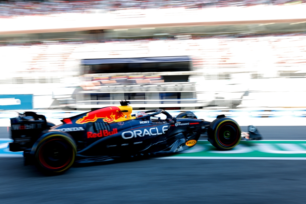 Max Verstappen a comunicat prin coduri din cauza defectului la stația radio în Singapore