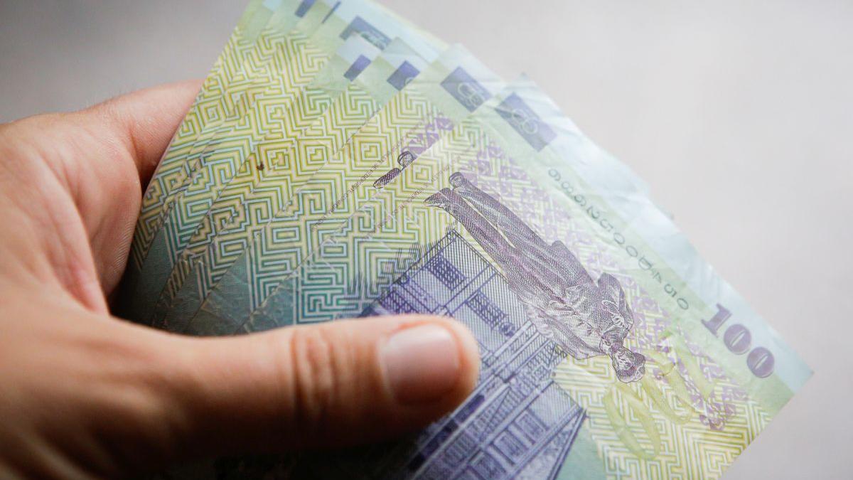 Ajutor pentru încălzire în sezonul rece 2026-2027: Cine primește bani și cât se poate compensa