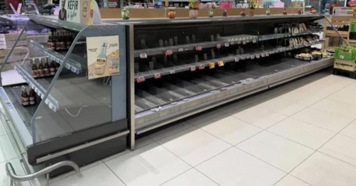Atac cibernetic asupra sistemelor de refrigerare provoacă pierderi masive de alimente în supermarketurile din Franța