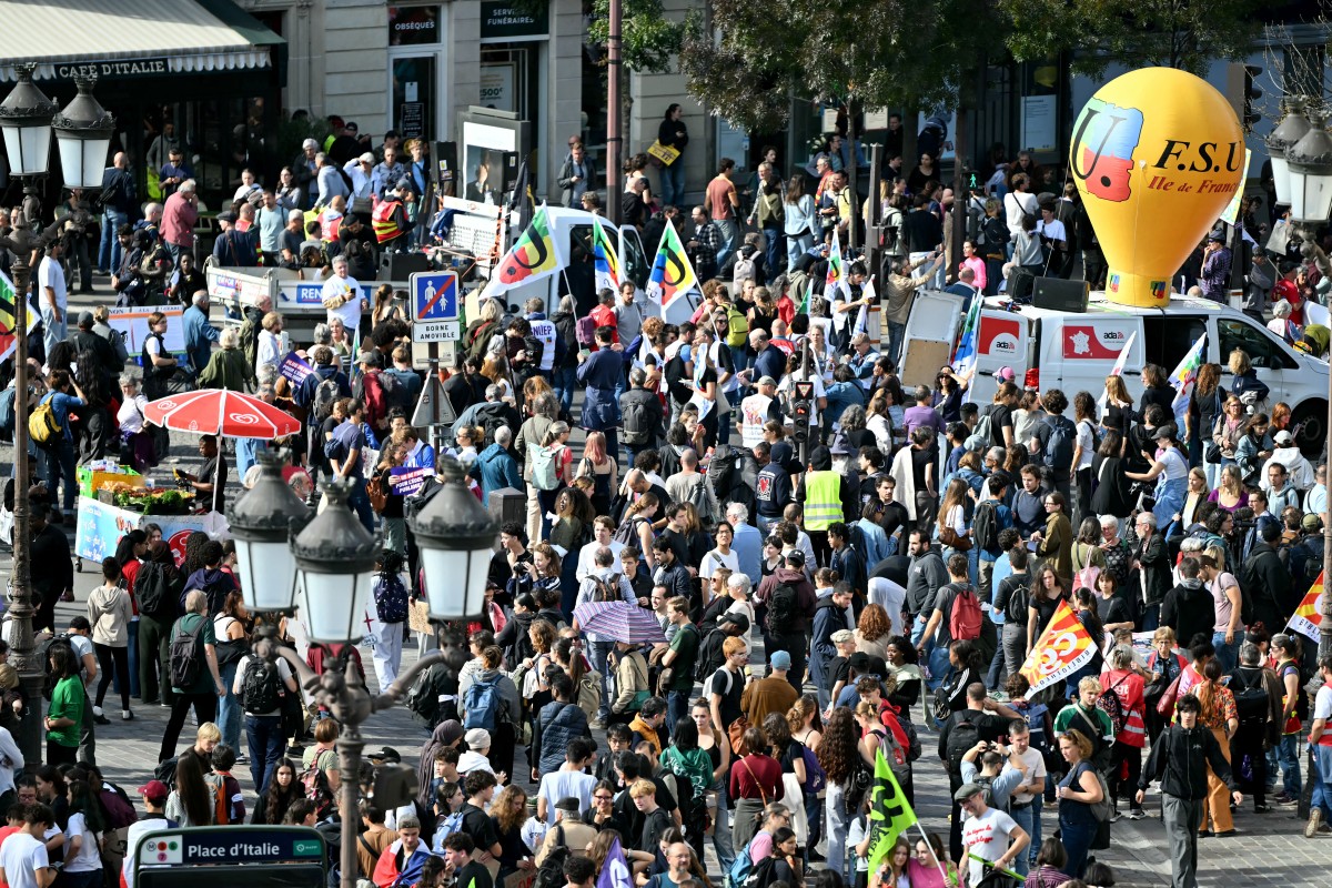 Noi manifestări în Franța împotriva condițiilor din licee, în ciuda înregistrării unor închisuri de școli
