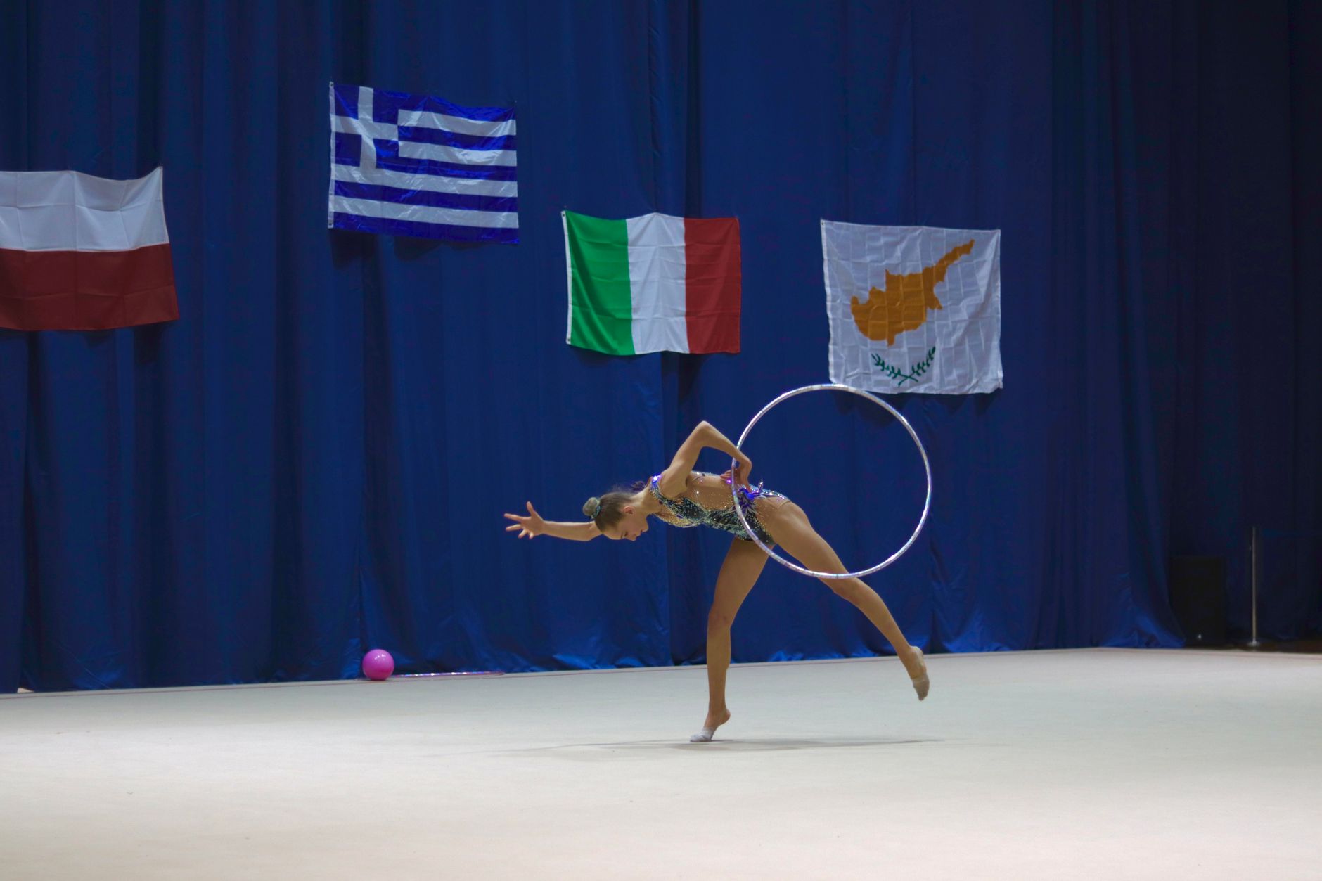 Sabrina Maneca Voinea conduce lotul de gimnaști care reprezintă România la Campionatele Mondiale de la Rotterdam