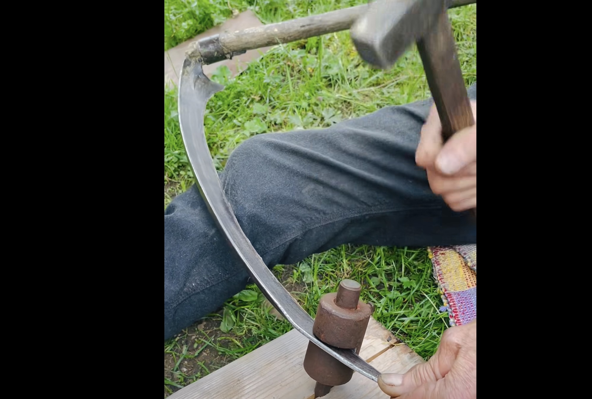 Un clip cu activități de gospodărie din județul Alba a depășit 26 de milioane de vizualizări pe Facebook
