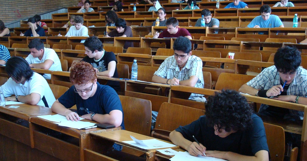Scandal la examenul de specialitate pentru medici rezidenți: cereri de anulare a probei scrise