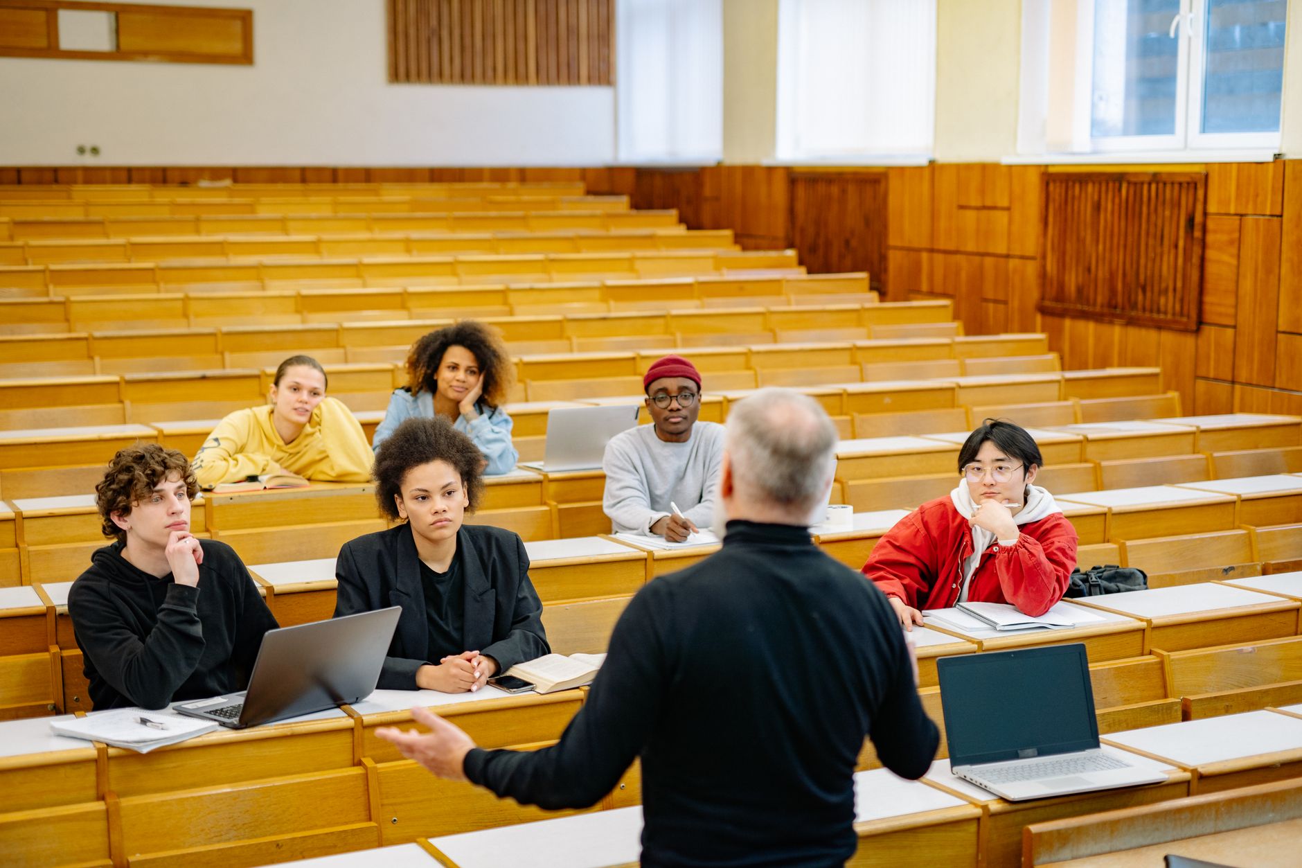 ANOSR solicită universităților reducerea taxelor pentru anul universitar 2027–2028