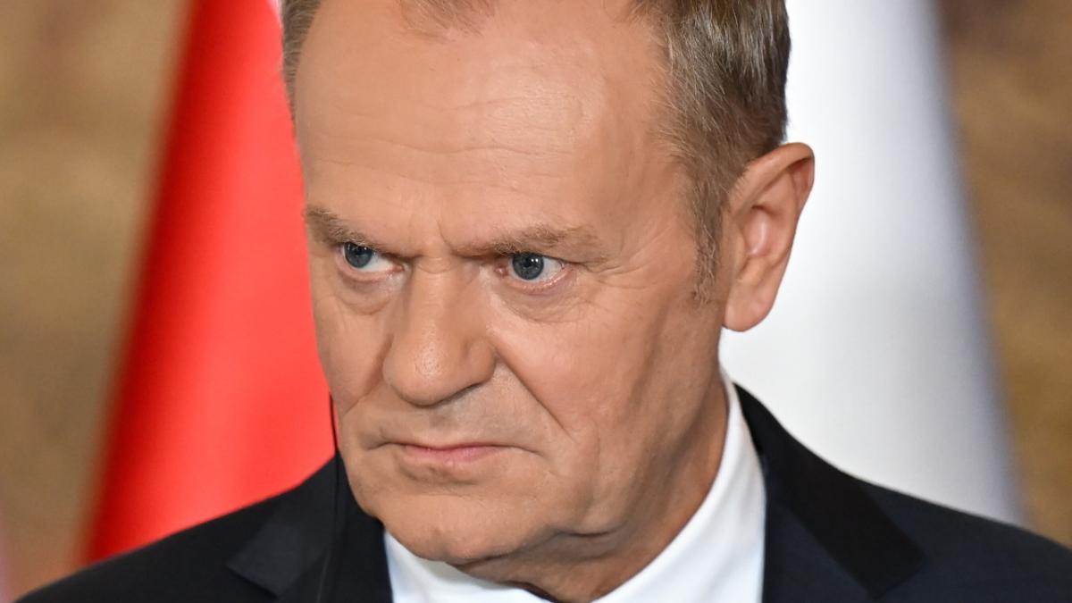 Autoritățile din Polonia au descoperit bombe artizanale la un suspect de asasinat împotriva premierului Donald Tusk