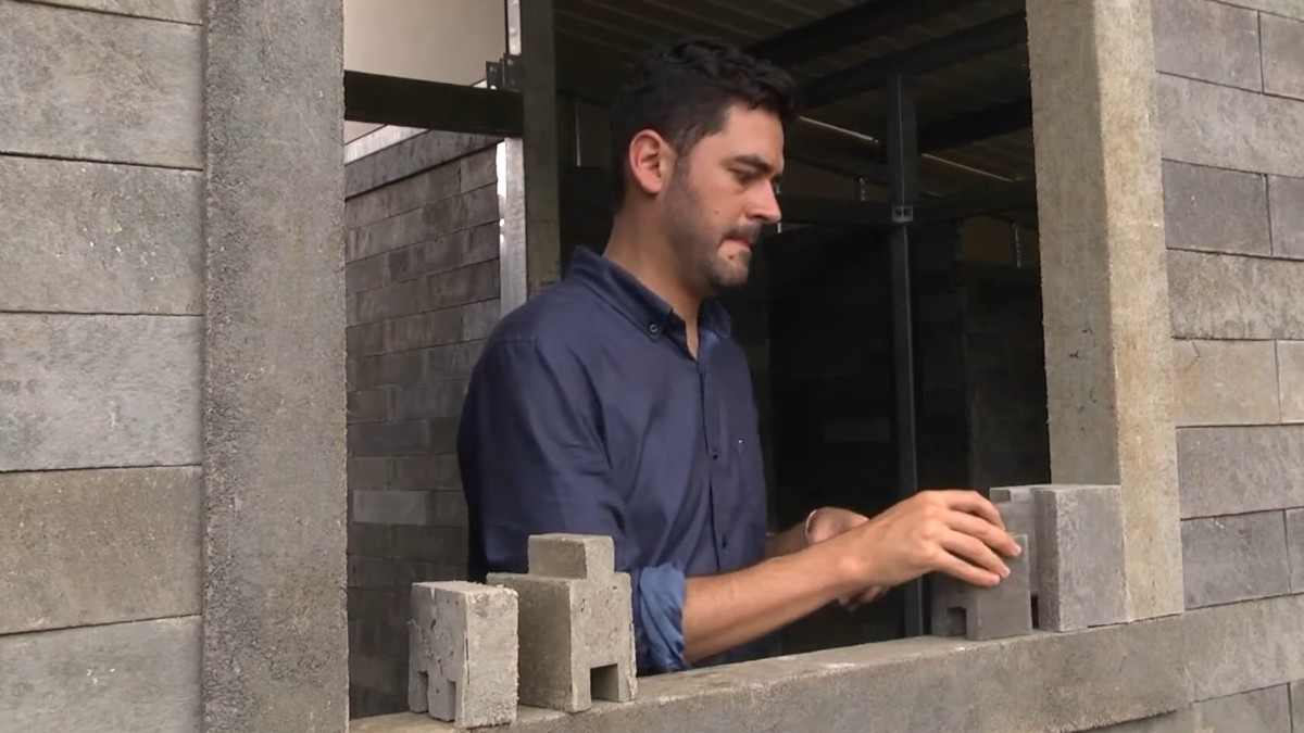 Tehnologie inovatoare din Columbia: Case construite în doar 5 zile din plastic reciclat
